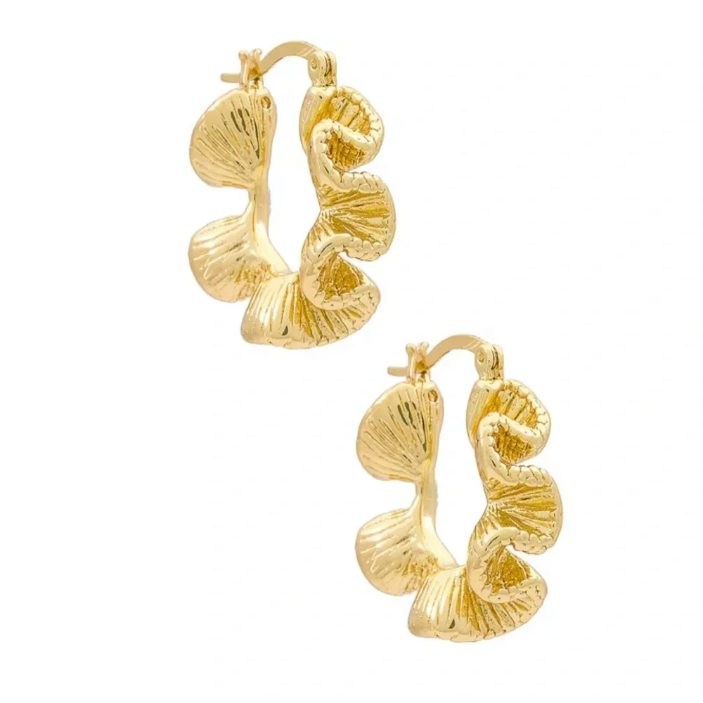 Gold Wave Hoop - Picture 1 of 6
